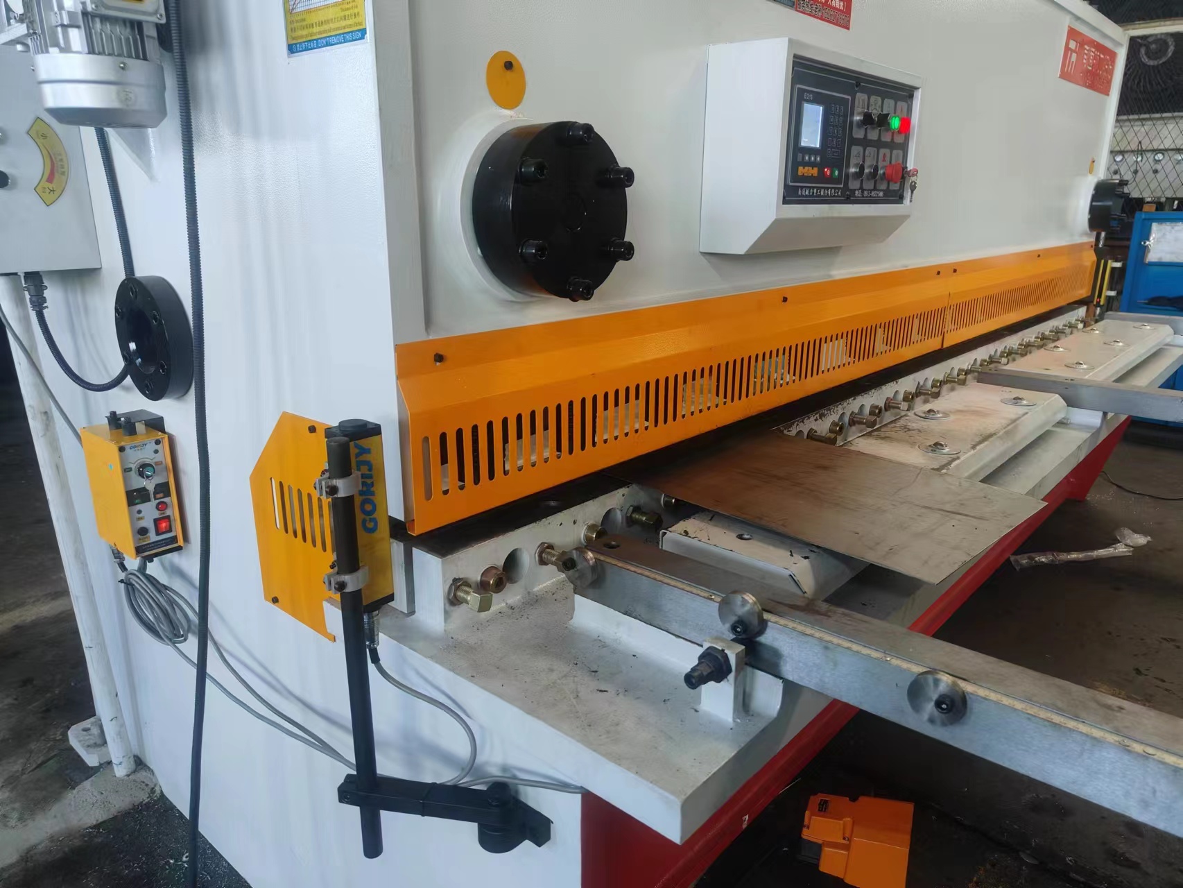 剪板机安全光幕